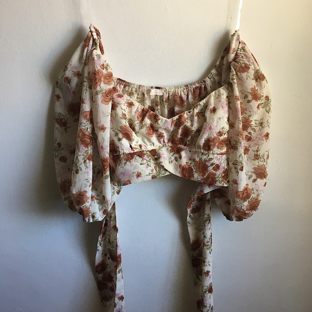 Brush BJ Tie Waist Off-Shoulders Long Sleeve Flower Cropped Top